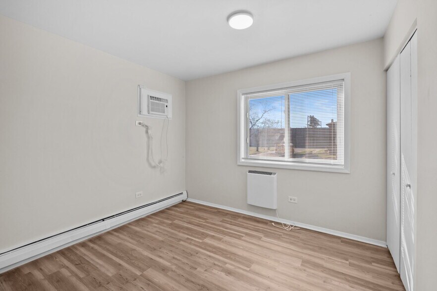 More Photos Of 3045 Bernice Rd, Lansing Apartments For Sale