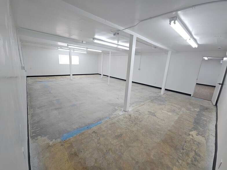 More Photos Of 10135 S Barrackman Rd, Mohave Valley Light Distribution For Lease