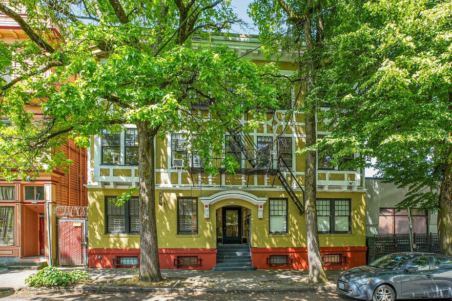 Primary Photo Of 1215 NW 21st Ave, Portland Apartments For Sale