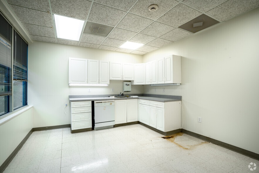 More Photos Of 4233 Technology Dr, Durham Research And Development For Lease