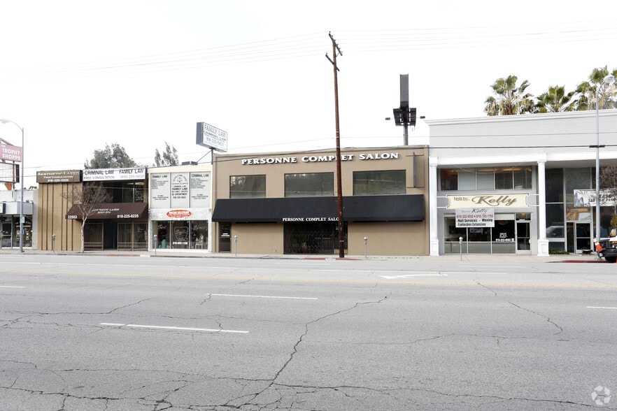 Primary Photo Of 22547 Ventura Blvd, Woodland Hills Storefront Retail Office For Lease