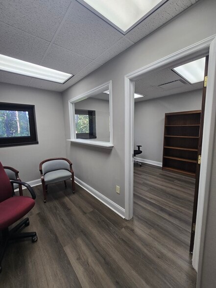 More Photos Of 400 Percival Rd, Columbia Office For Lease