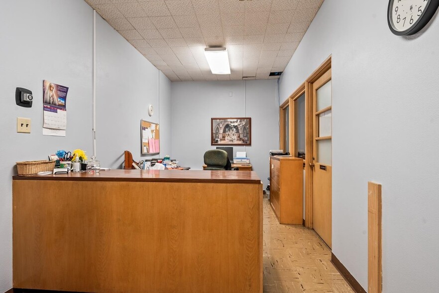 More Photos Of 650 S Irwin Ave, Green Bay Schools For Sale