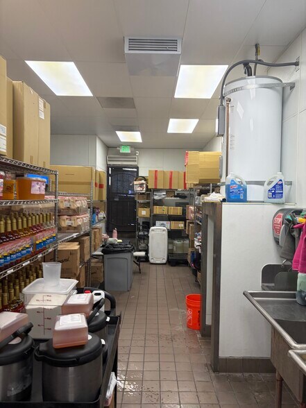 More Photos Of 510 S Myrtle Ave, Monrovia General Retail For Sale