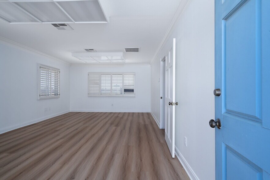 More Photos Of 320 Kentucky St, Bakersfield Manufacturing For Sale