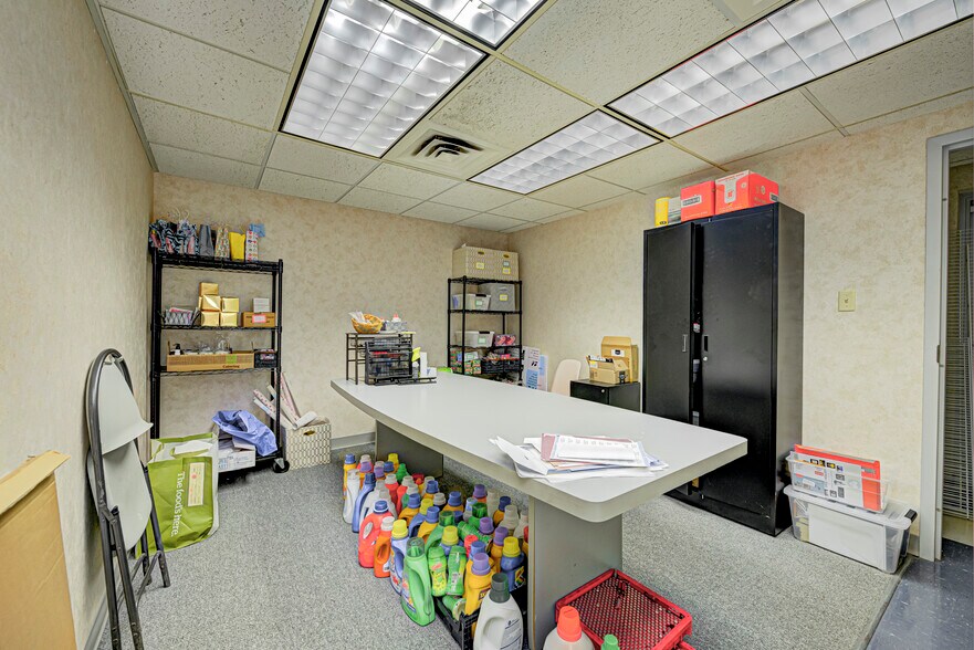 More Photos Of 241 S State Ave, Indianapolis Warehouse For Sale