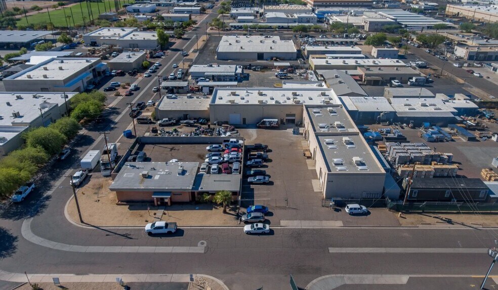 More Photos Of 11200 N 21st Ave, 2101 & 2115 W Shangri La Rd, Phoenix Unknown For Lease