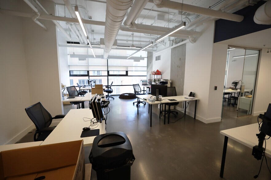 More Photos Of 32 Lisgar St, Toronto Apartments For Lease