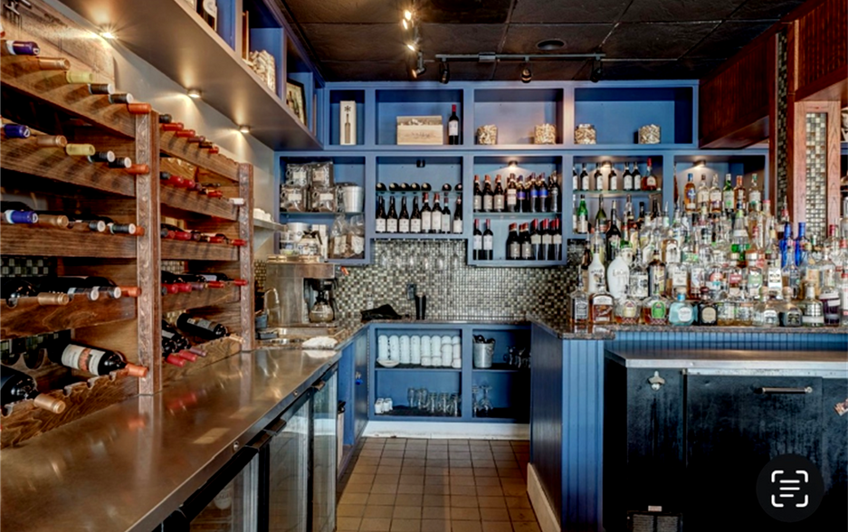 More Photos Of 102 S Second St, Wilmington Storefront Retail Residential For Sale