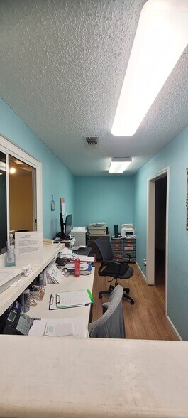 More Photos Of 315 E Pleasant Run Rd, DeSoto Medical For Sale