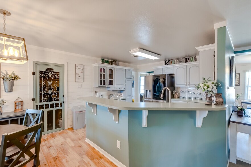 More Photos Of 200 King Ranch Rd, Gatesville Specialty For Sale