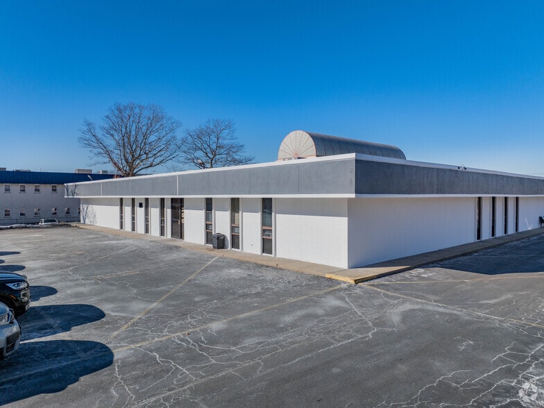 Primary Photo Of 250 Patchogue Yaphank Rd, East Patchogue Medical For Sale