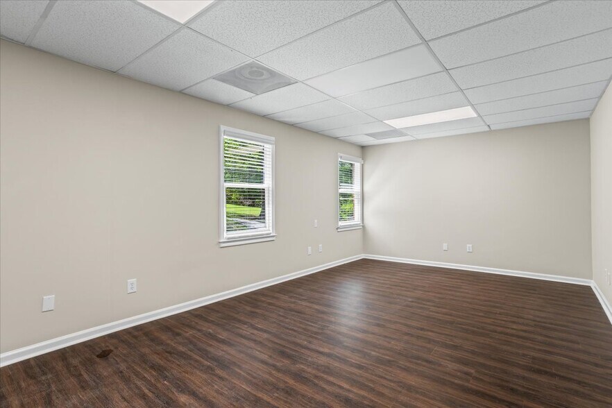 More Photos Of 889 Commerce Dr Sw, Conyers Loft Creative Space For Sale