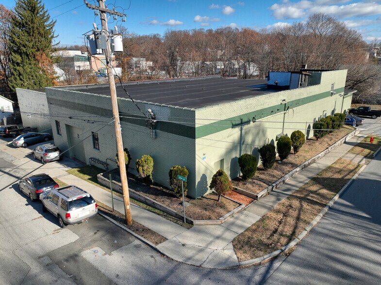 Primary Photo Of 35 High St, Poughkeepsie Warehouse For Sale