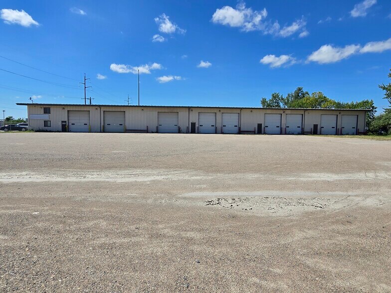 More Photos Of 2727 N 1st Ave, Fargo Warehouse For Sale