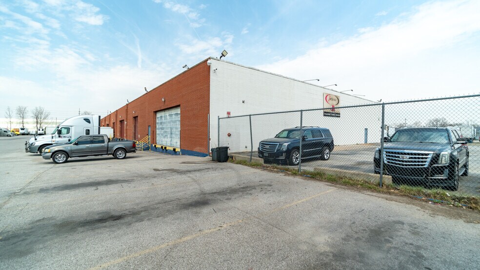 Primary Photo Of 125-127 Byassee Dr, Hazelwood Warehouse For Lease