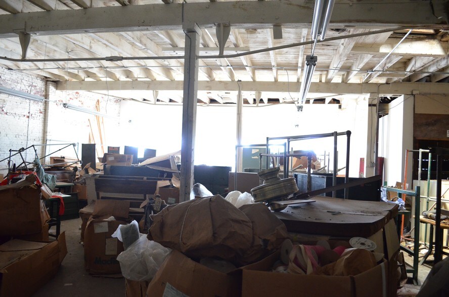 More Photos Of 2613-2615 Coral St, Philadelphia Manufacturing For Sale