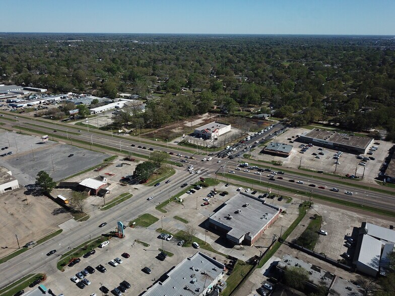 More Photos Of 11311 Florida Blvd, Baton Rouge Bank For Sale