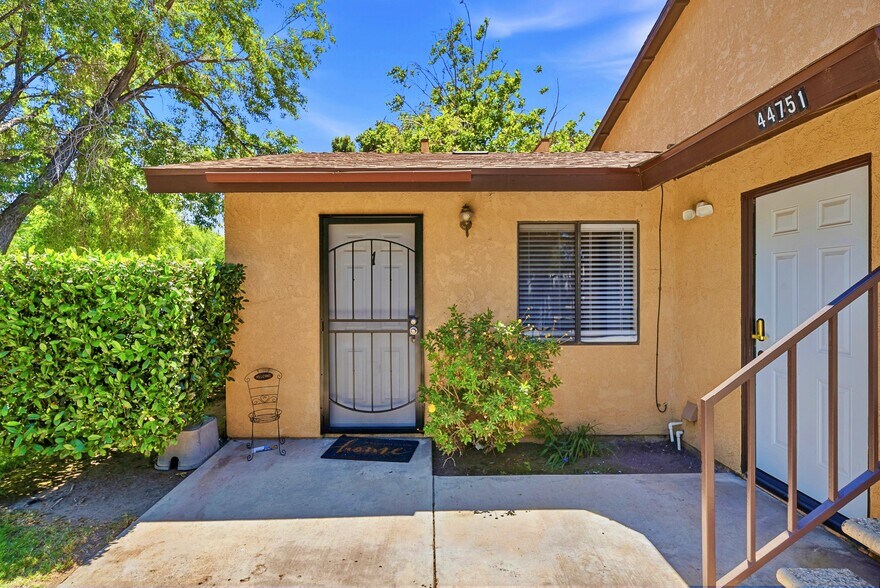 More Photos Of 44751 N Fern Ave, Lancaster Apartments For Sale