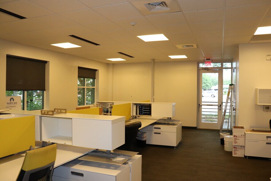 More Photos Of 8025 Creedmoor Rd, Raleigh Office For Sale