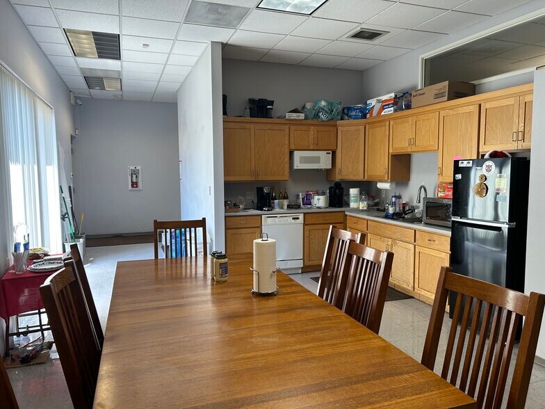 More Photos Of 521 Mendocino Ave, Santa Rosa General Retail For Lease