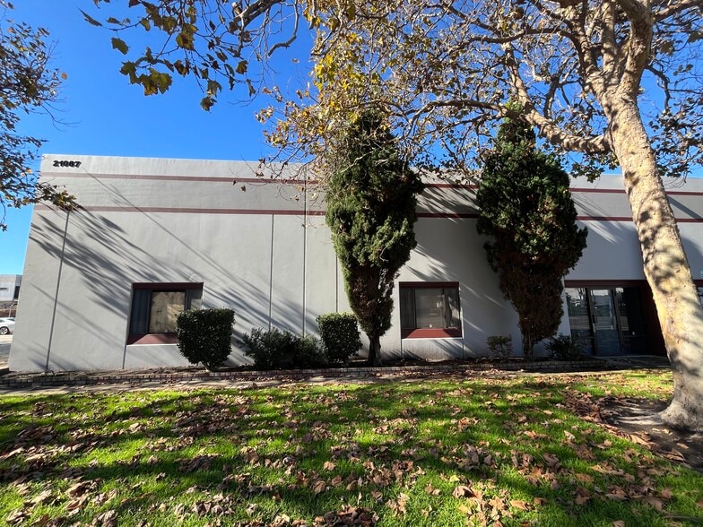 More Photos Of 21087 Cabot Blvd, Hayward Warehouse For Sale