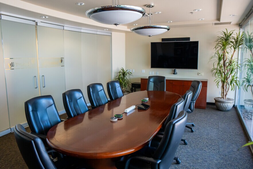 More Photos Of 2055 E Warner Rd, Tempe Office For Lease