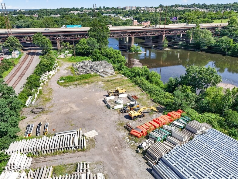 More Photos Of 358 River Rd, Bridgeport Land For Sale