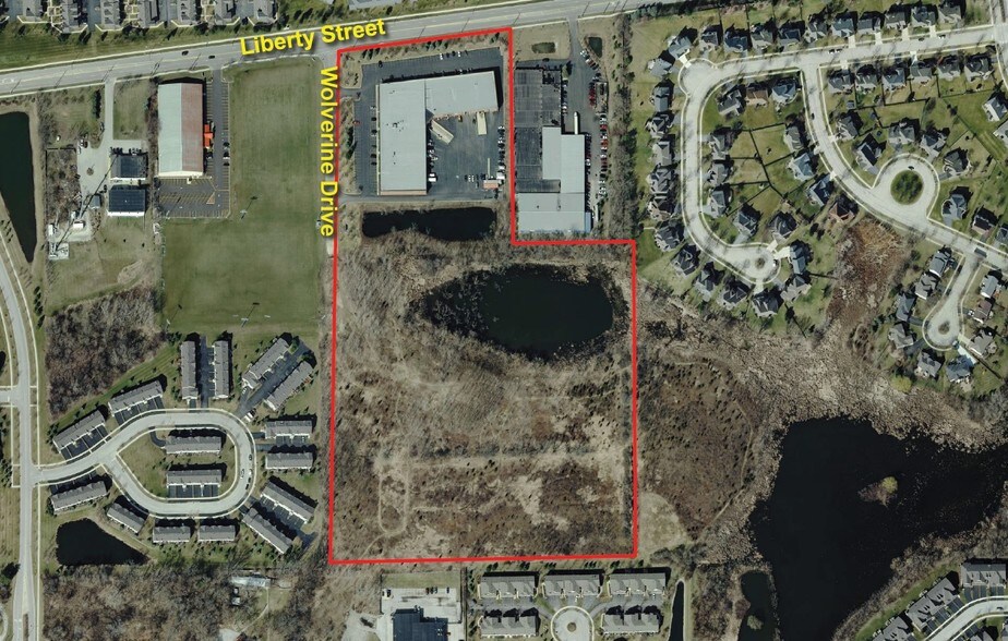 More Photos Of 657 Wolverine Dr, Aurora Manufacturing For Sale