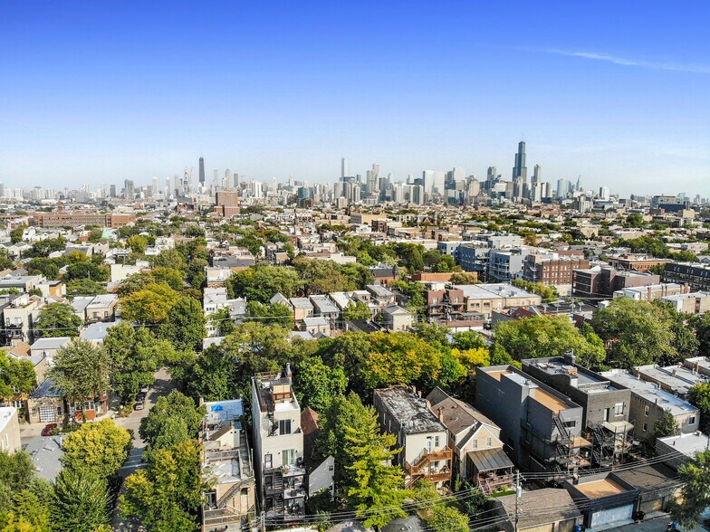 More Photos Of 907 N Damen Ave, Chicago Storefront Retail Residential For Lease