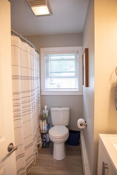 More Photos Of 2445 US-9 Rt, Peru Hotel For Sale