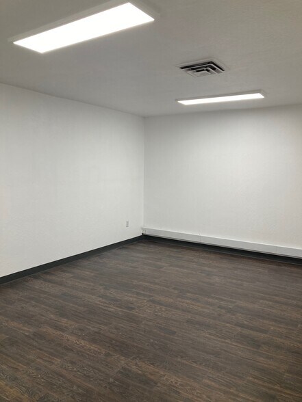 More Photos Of 2196 American Ave, Hayward Warehouse For Lease