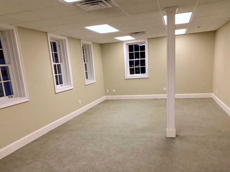 More Photos Of 156 Katonah Ave, Katonah Restaurant For Lease