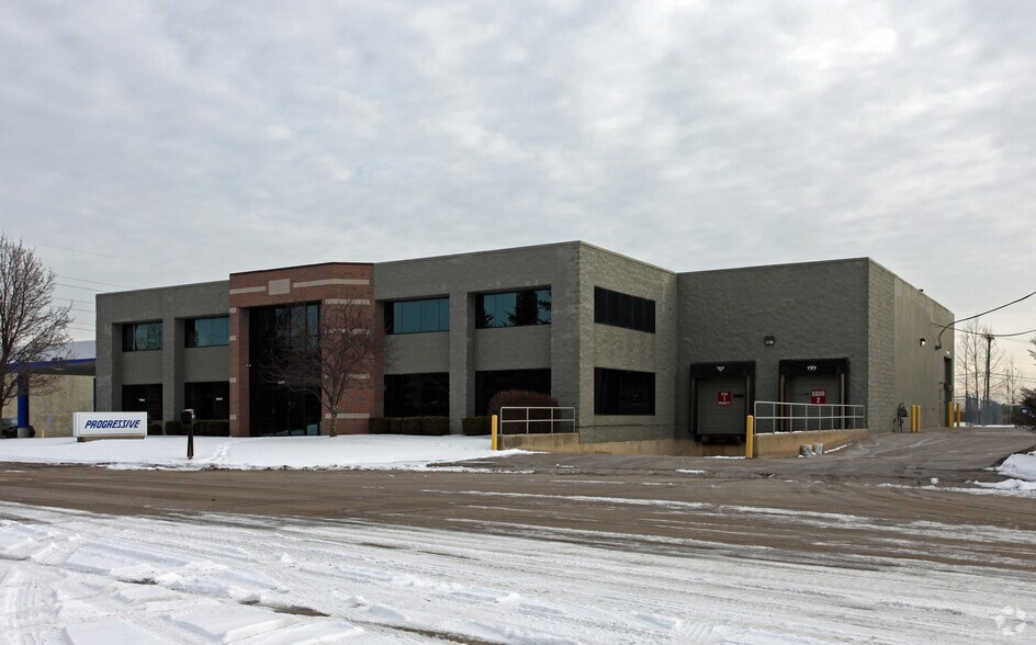 More Photos Of 12350 Belden Ct, Livonia Manufacturing For Lease