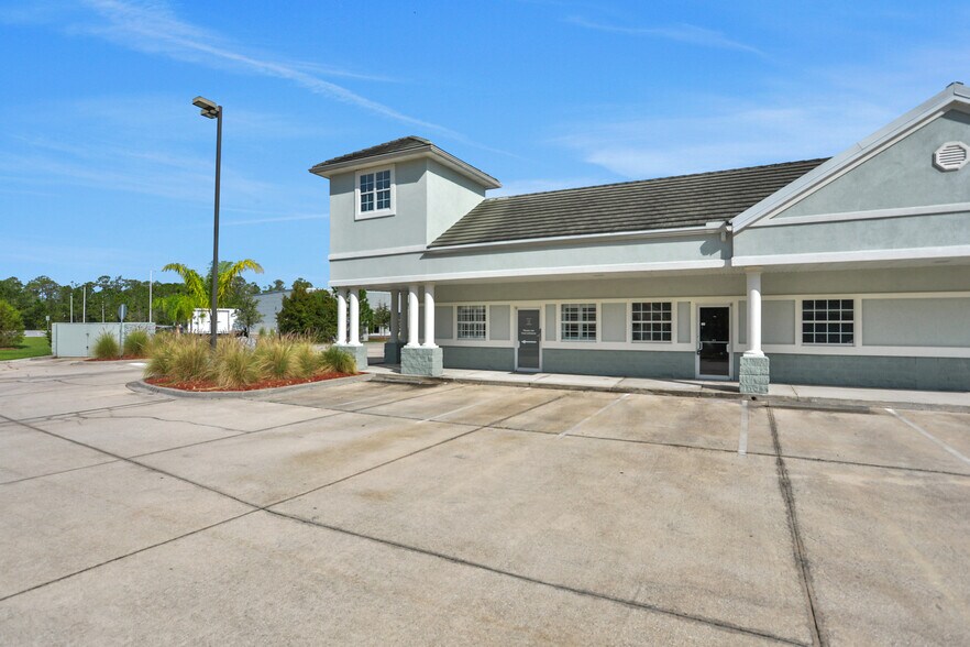 More Photos Of 1845 East West Pky, Fleming Island Medical For Lease
