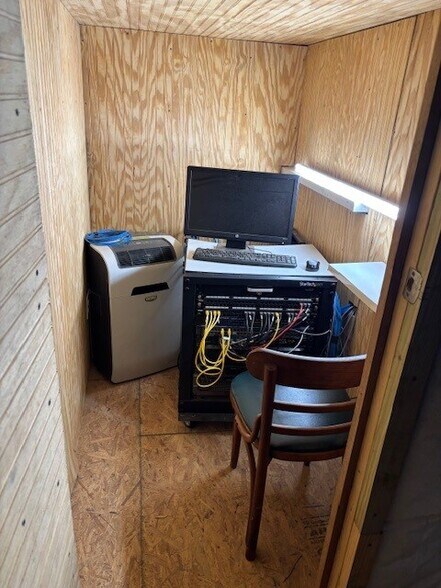 More Photos Of 1893 Talking Rock Rd, Jasper Warehouse For Lease