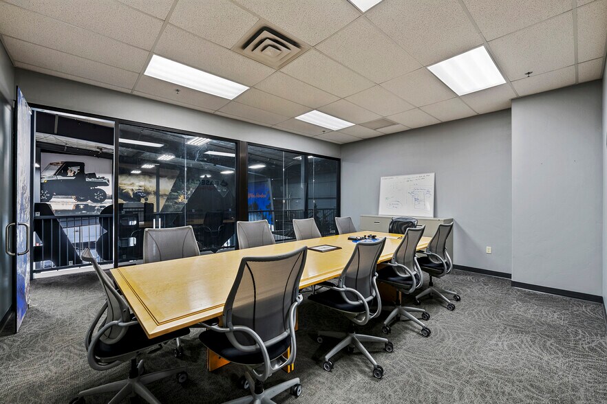 More Photos Of 371 Prospector Dr, Evanston Freestanding For Sale