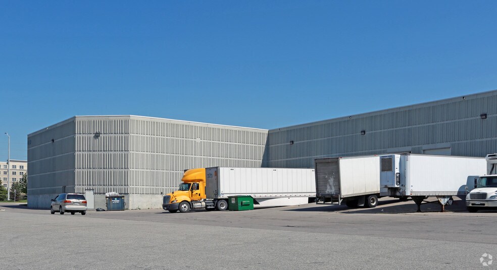 More Photos Of 4800 Eastgate Pky, Mississauga Flex For Lease