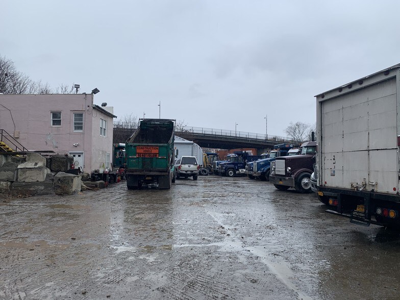 Primary Photo Of 63 E 1st St, Mount Vernon Manufacturing For Sale