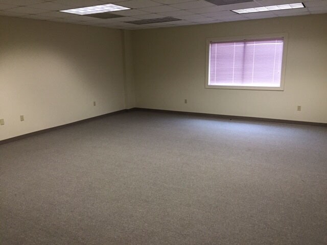 More Photos Of 1754-1762 Thomasville Rd, Tallahassee Office For Sale
