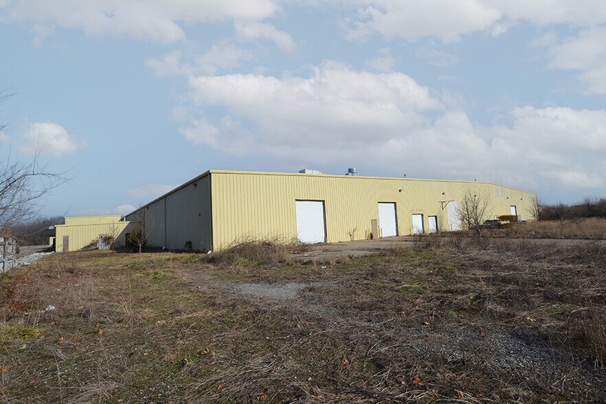 More Photos Of 10231 Sugar Creek Rd, Benton Manufacturing For Sale