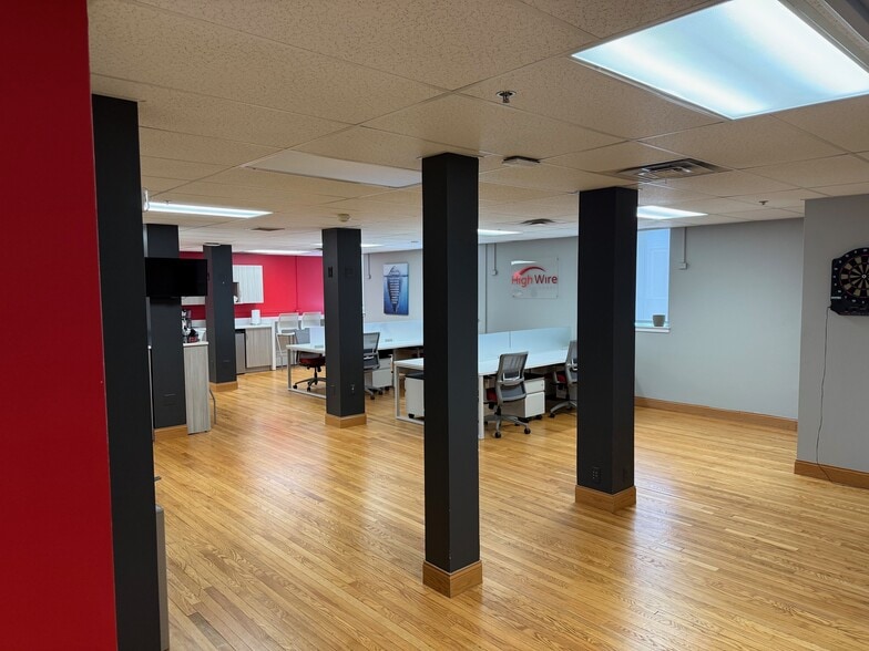 More Photos Of , Batavia Unknown For Sale