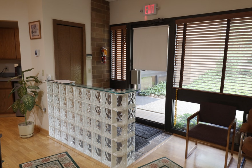 More Photos Of 7055 Engle Rd, Middleburg Heights Office For Sale