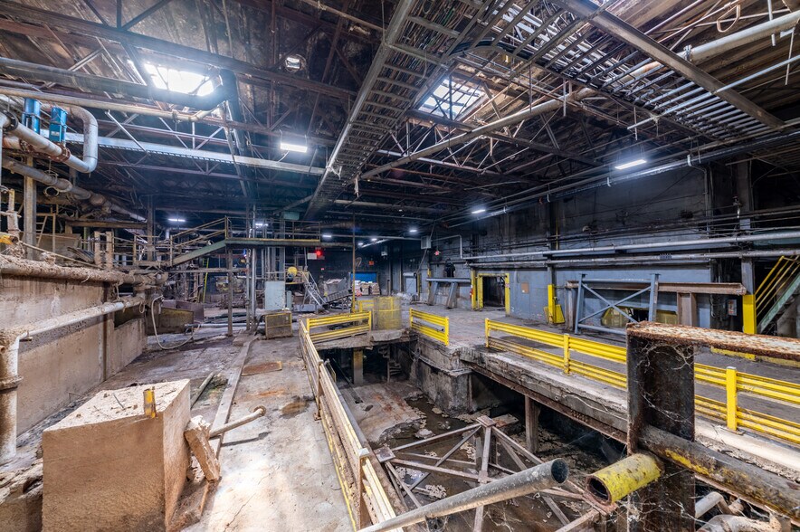 More Photos Of 164 Eyster Rd, Halltown Manufacturing For Sale