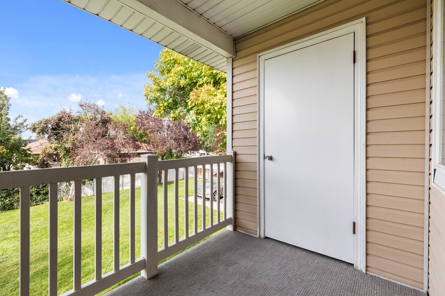 More Photos Of 221 E Fort Union Blvd, Midvale Apartments For Sale