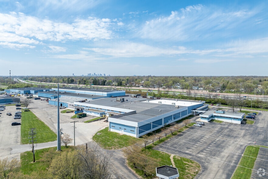 More Photos Of 2001 Courtright Rd, Columbus Warehouse For Sale