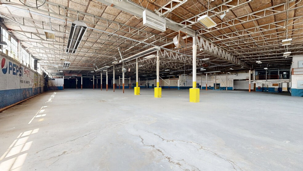 More Photos Of 500 S Chippewa St, Lumberton Warehouse For Sale