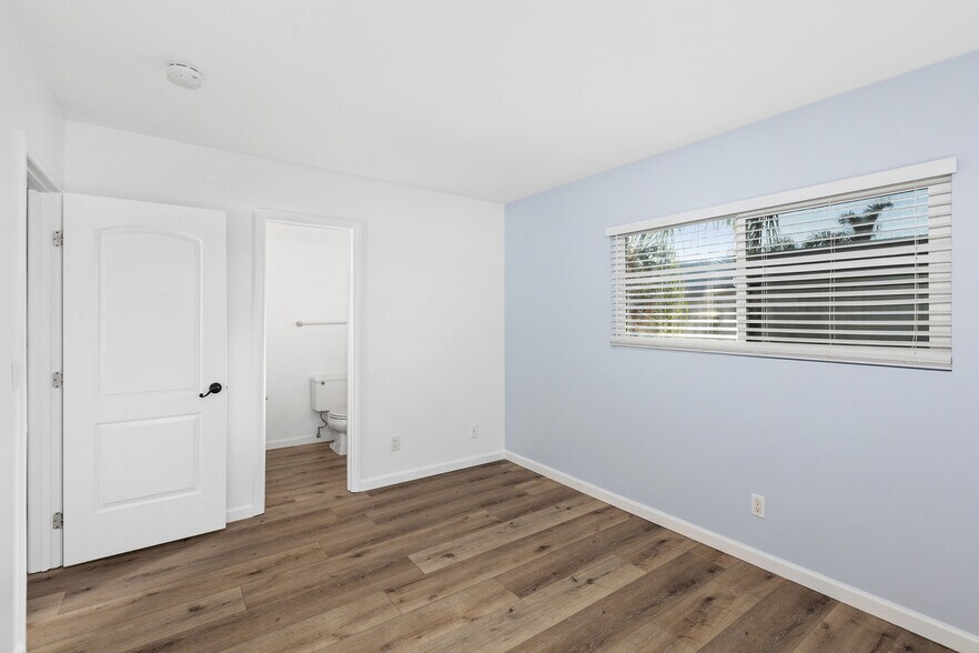More Photos Of 1413 Hemlock Ave, Imperial Beach Apartments For Sale