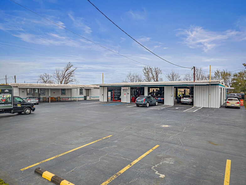 More Photos Of 2801 Shaver St, Pasadena Auto Repair For Sale