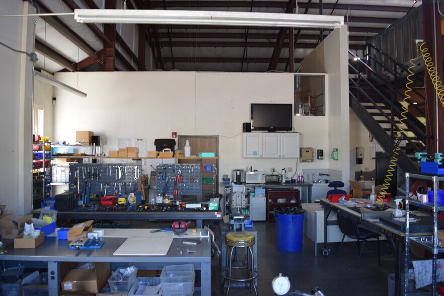 More Photos Of 2613 W 64th Ave, Denver Warehouse For Sale